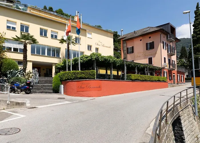 Hotell San Bernardo Tenero-Contra